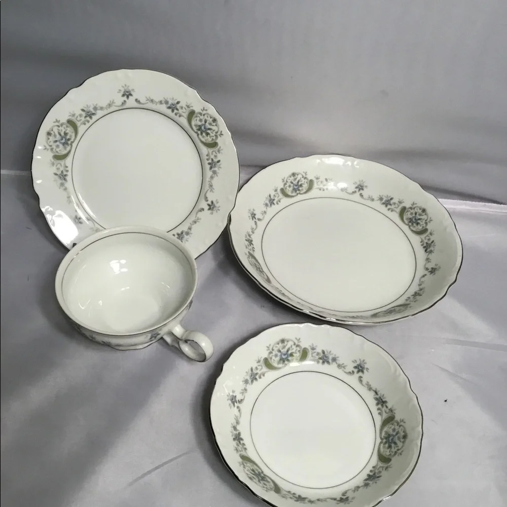 MIKASA, HERMÈS 9351‎ FINE CHINA JAPAN 4 PIECES  SETTING